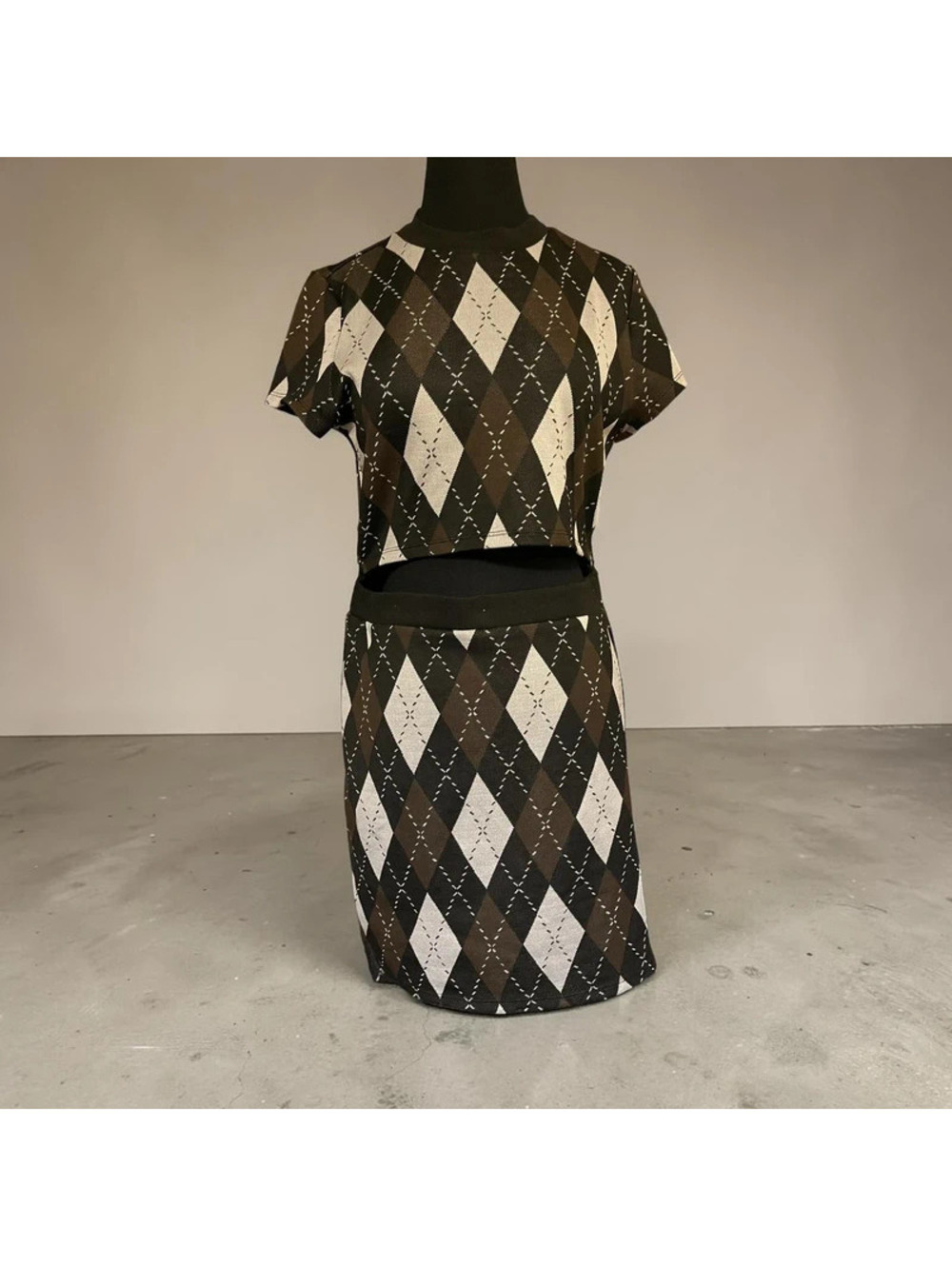 Divided Argyle Pattern Cutout Dress (H&M)